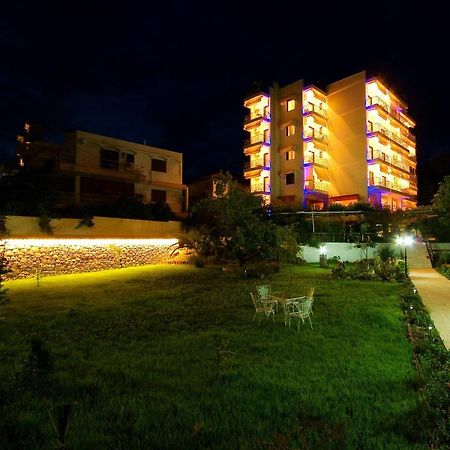 Sagini Boutique Hotel 루트라 에디프수 외부 사진