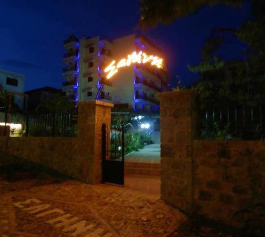 Sagini Boutique Hotel 루트라 에디프수 외부 사진