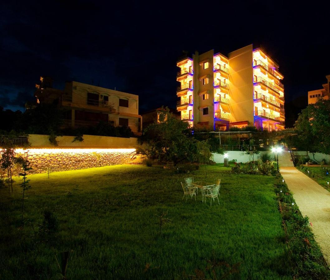 Sagini Boutique Hotel 루트라 에디프수 외부 사진